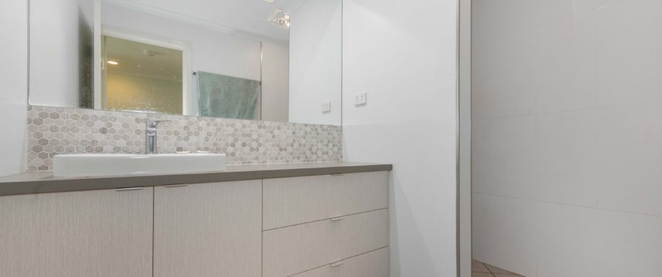 2/482 Bridge Road, West Mackay, QLD 4740 Australia