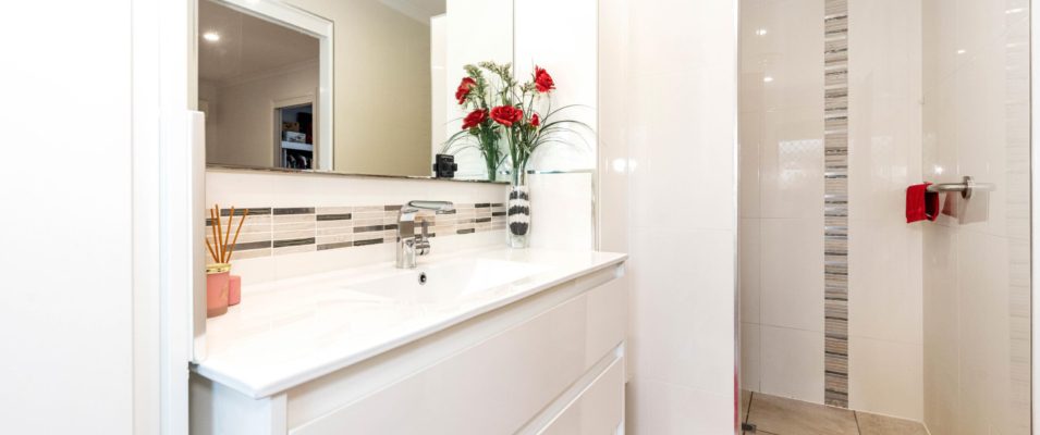 3 Mussett Crt, Glenella, QLD 4740 Australia