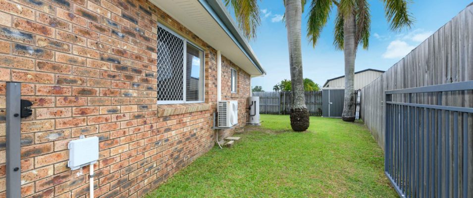 1/2 24 Ulanda Drive, South Mackay, QLD 4740 Australia