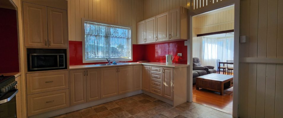 101 Broad Street, Sarina, QLD 4737 Australia