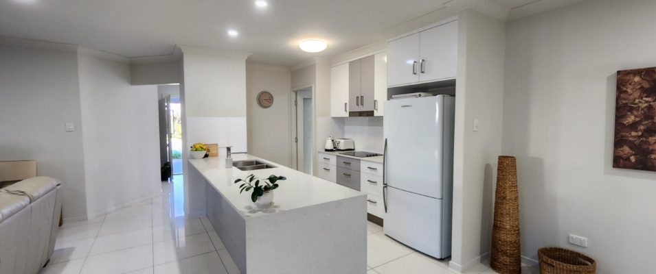 4 Kiber Place, Ooralea, QLD 4740 Australia