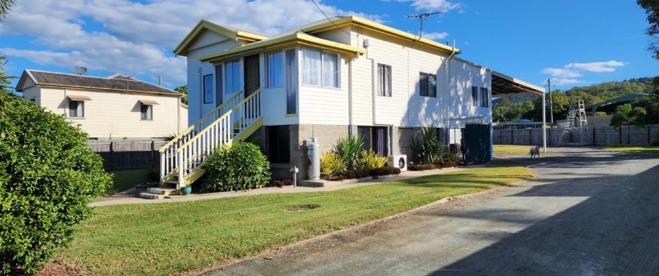 101 Broad Street, Sarina, QLD 4737 Australia