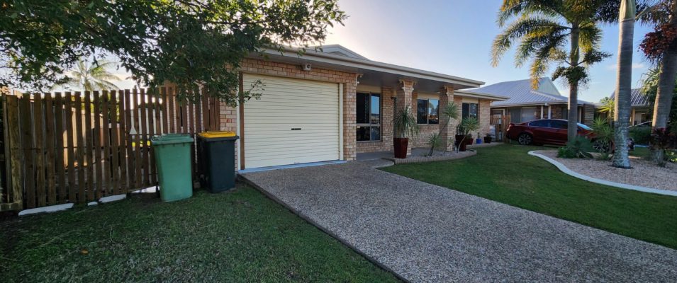 15 Caledonian Drive, Beaconsfield, QLD 4740 Australia