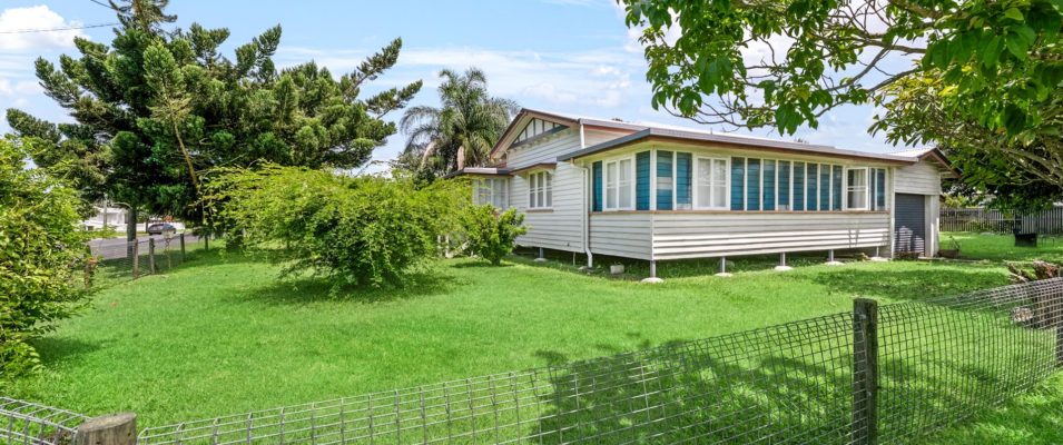 33 Chataway Street, West Mackay, QLD 4740 Australia