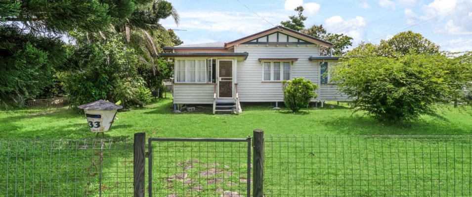 33 Chataway Street, West Mackay, QLD 4740 Australia