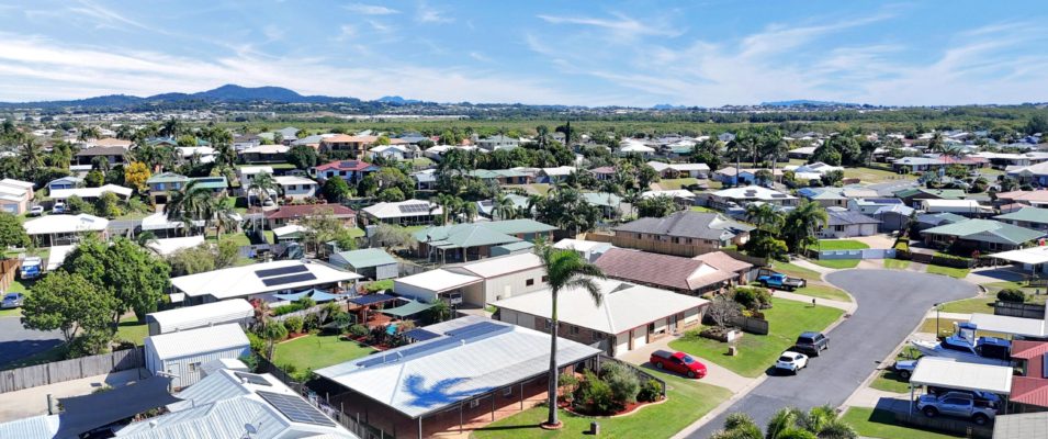 15 Marshall Avenue, ANDERGROVE, QLD 4740 AU