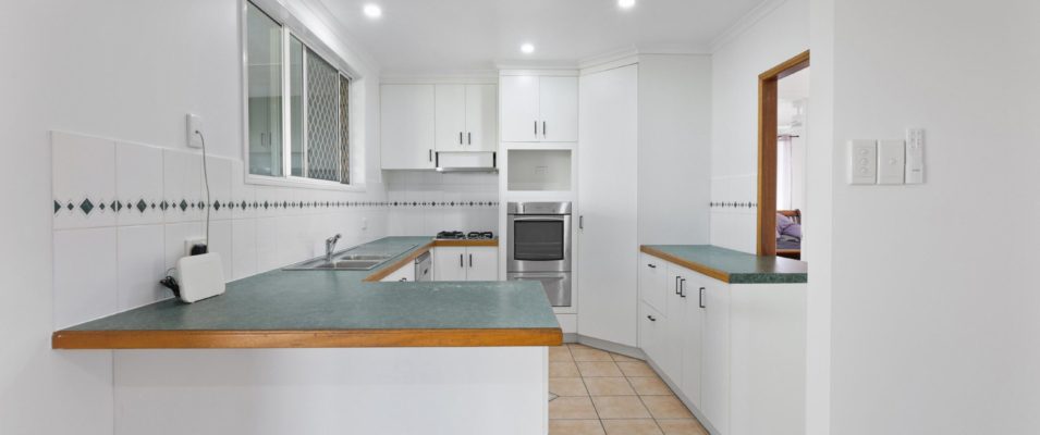 15 Marshall Avenue, ANDERGROVE, QLD 4740 AU